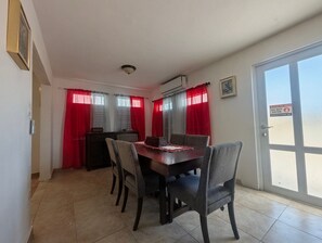 Dining - Casa Ceiba (Ceiba)