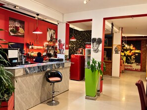 Lobby - Elim arts hôtel  (Bujumbura)
