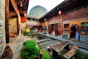 Exterior - GOVERNORS MANSION YANGSHOU (Yang shou)