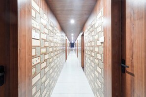 Bahagian dalam