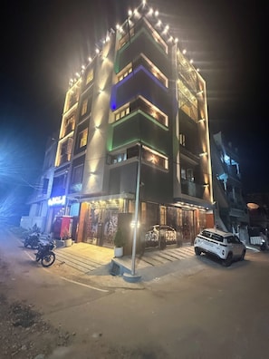 Ngoại thất