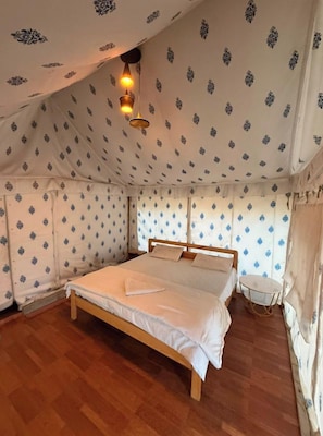 Room - Yasnaya camps (Farsoli)