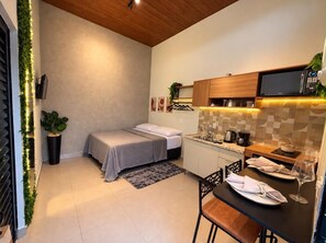 Room - New Listing (Americana)
