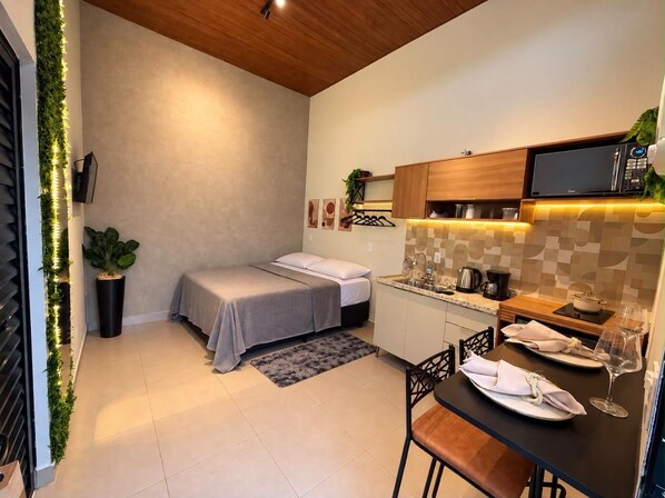 Room - New Listing (Americana)