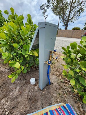 Property grounds - Beautiful campground in nice North Fort Myers location Behind my house (North Fort Myers)