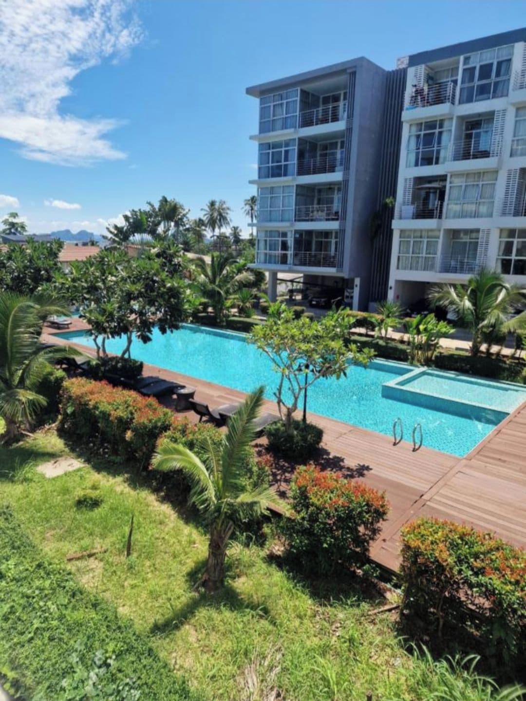 泳池