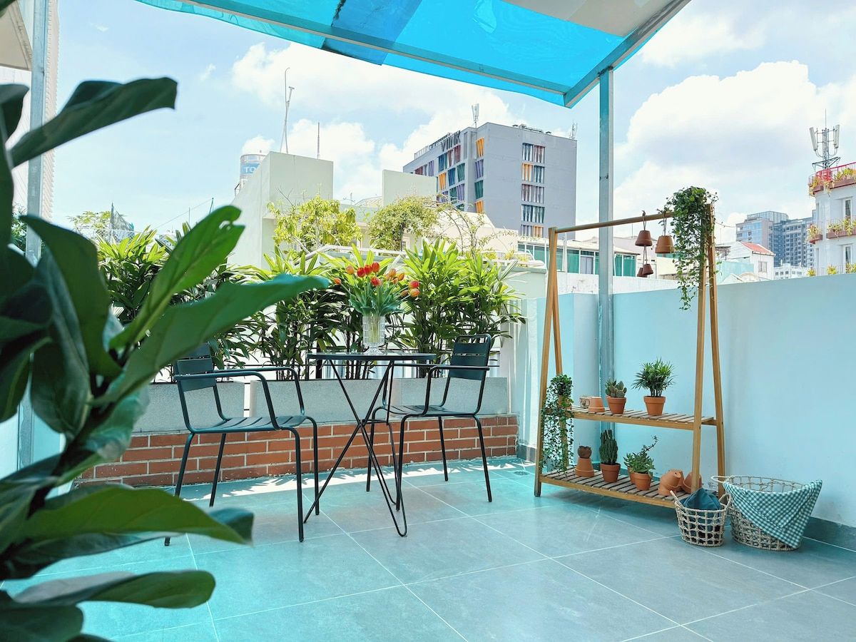 屋外 ダイニングエリア