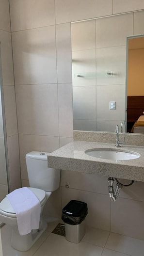 Bathroom - Lazzarus Hotel - Suíte Family (Alexânia)