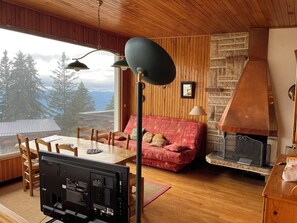 Living area - New Listing (Chamrousse)