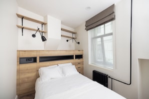 Room - Wagner 12 Old Town Apartment - 2 bedrooms, sleeps 5, Wi-Fi (Rīga)