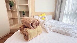 Room - Your Kamala Retreat: Pool, Gym, Beach 312 (Tambon Kamala)