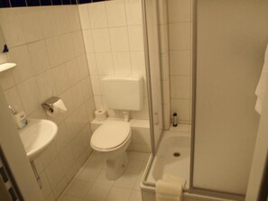 Bathroom - Hotel-Pension Dorma (Berlin)