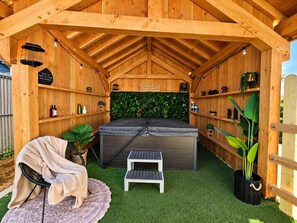 Spa - New Listing (Jorxey)