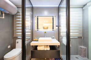 Bathroom - xiang zi zai homestay (Beijing)