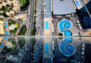 Pool - Zigzag Tower A - 2 Bedrooms Made with Love, 34 Floor in Pearl-3408 (Lusail)