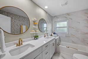 Bathroom - Luxury Winter Park Pool Home! (Winter Park)