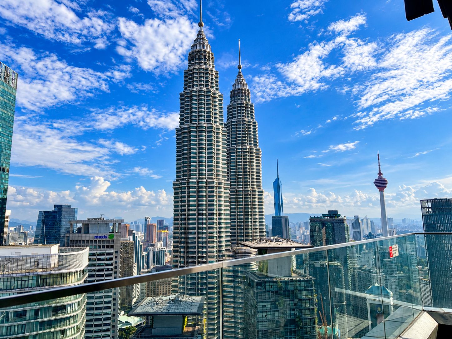 Pemandangan kota dari properti