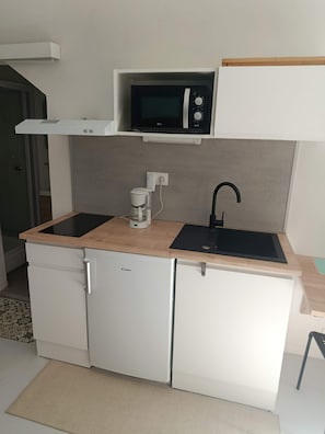 Private kitchen - New Listing (Tréguier)