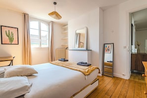 Room - New Listing (Reims)
