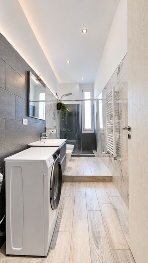 Bathroom - New Listing (Cascina)