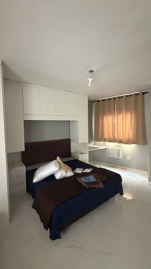 Room - New Listing (Rio de Janeiro)
