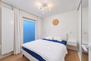 Room - La Mer Moiselle · 2 bedrooms & private parking (Knokke-Heist)