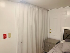 Room - STAR PACIFIC- cozy 1 bedroom brooklyn apartment (Brooklyn)