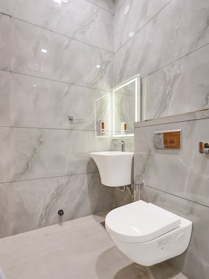 Bathroom - Hotel O Grace (Hansi)