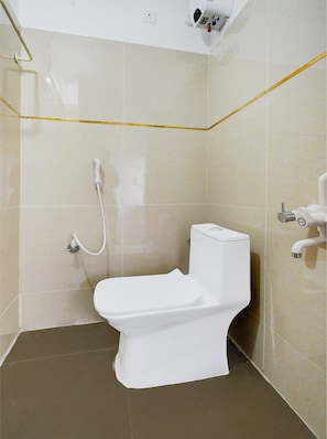 Bathroom - Hotel O RRR Residency & Luxury rooms (Hyderabad)