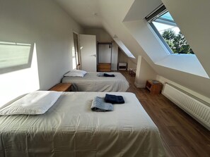 Room - New Listing (Saint-Gildas-de-Rhuys)