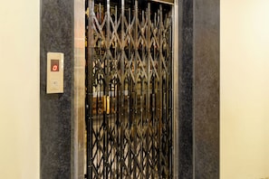 Interior - Super Hotel O PNR CONTINENTAL MOOSAPET (Hyderabad)