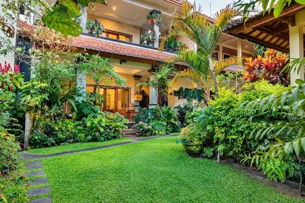 Exterior - Ben's Homestay (Ubud)