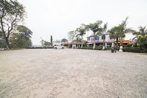 Bahagian luar