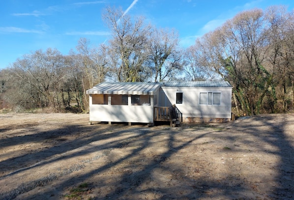Exterior - New Listing (Peyrilhac)