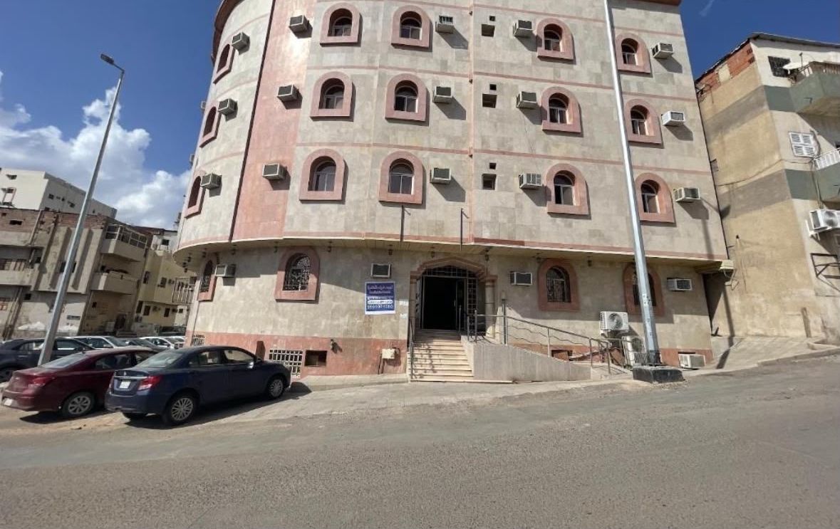واجهة المنشأة