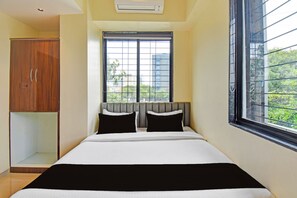 Room - Hotel O RVC GRAND CENTRAL (Pune)