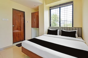 Room - Hotel O RVC GRAND CENTRAL (Pune)