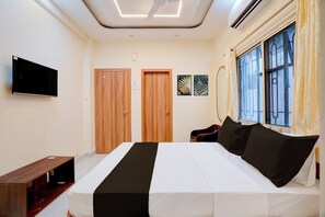 Room - Hotel O Parinda (Pune)
