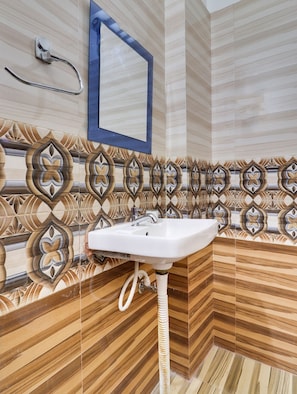 Bathroom - HOTEL O YASH LEGACY INN (Raebareily)