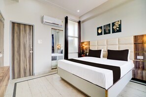 Room - Hotel O by OYO Gold Inn (Rohtak)