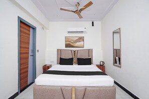 Room - Hotel O Ghunghru (Maham)