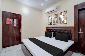 Room - Hotel O Star Light (Rohtak)