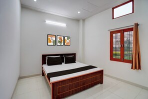 Room - Hotel O Bhavya Inn (Sitapur)