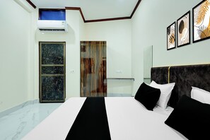 Room - Hotel O Rudraksha Inn (Varanasi)