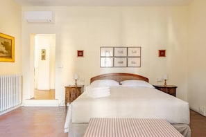 Room - Palazzo Farini Bed & Breakfast (RAVENNA)