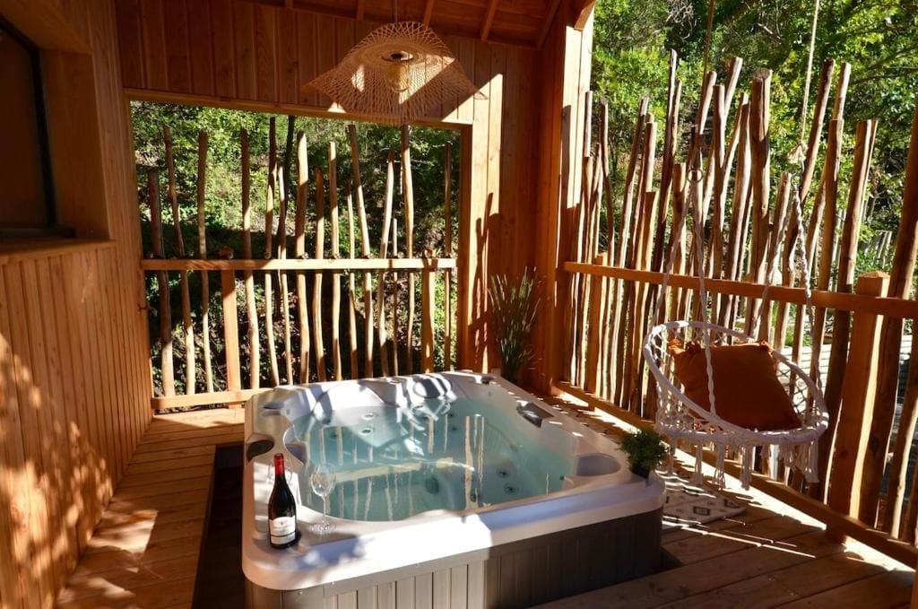 Bain à remous extérieur
