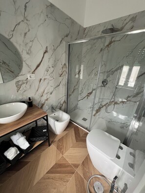 Bathroom - Nika Partenope Rooms (Napoli)