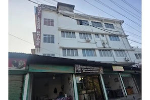 Exterior - FabHotel London Bridge (Guwahati)