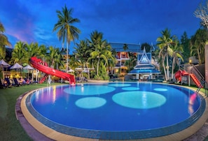 Hồ bơi
