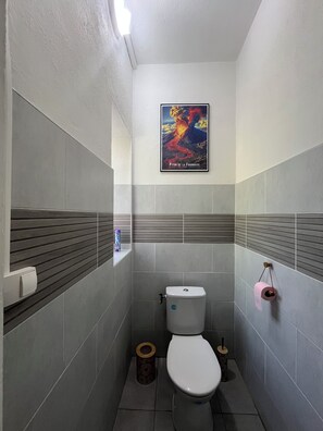 Bathroom - New Listing (Saint-Joseph)